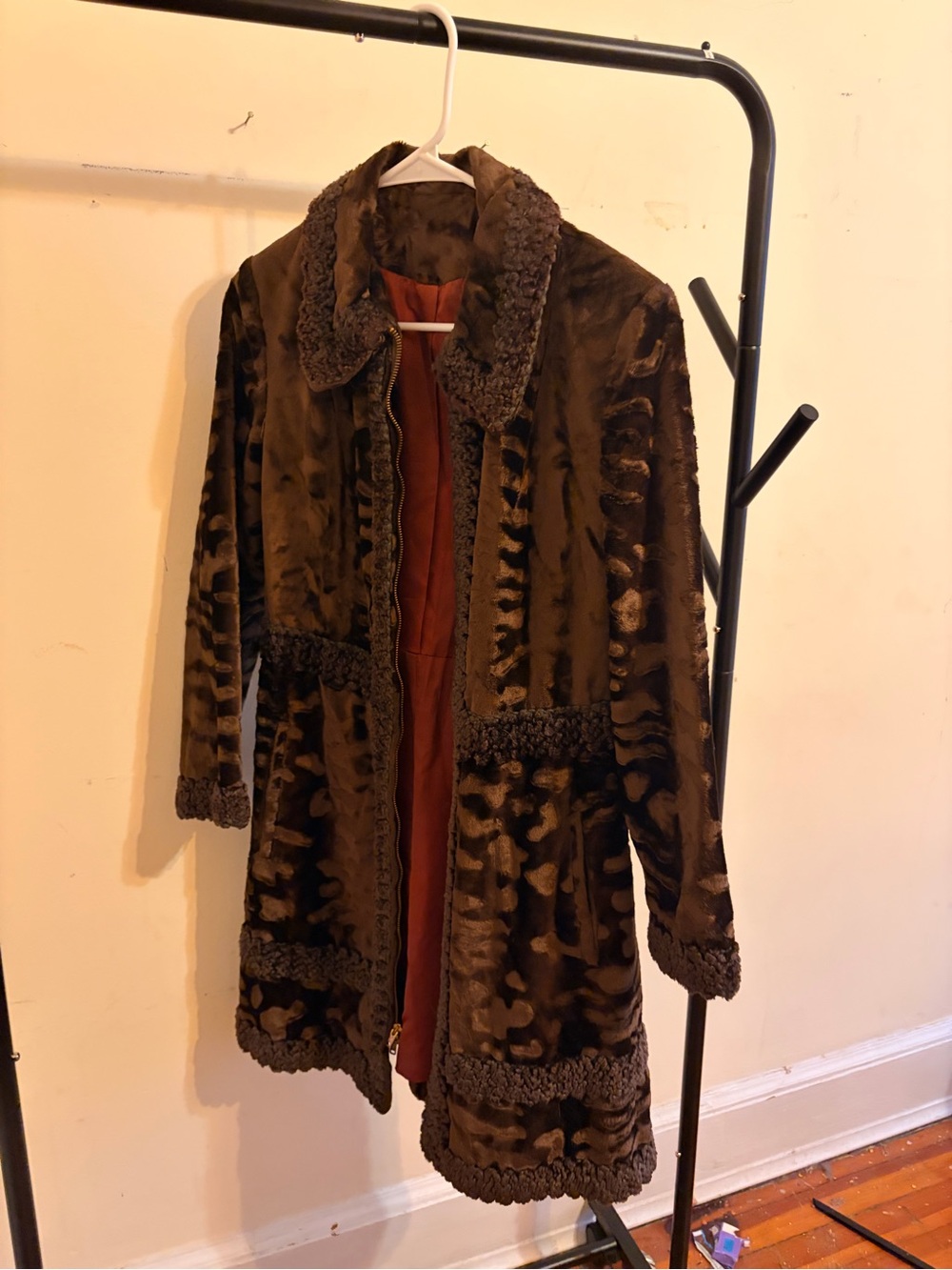 Vintage Country Pacer Brown Textured Faux Fur Coat- Women’s Size Small, 60’s/70’